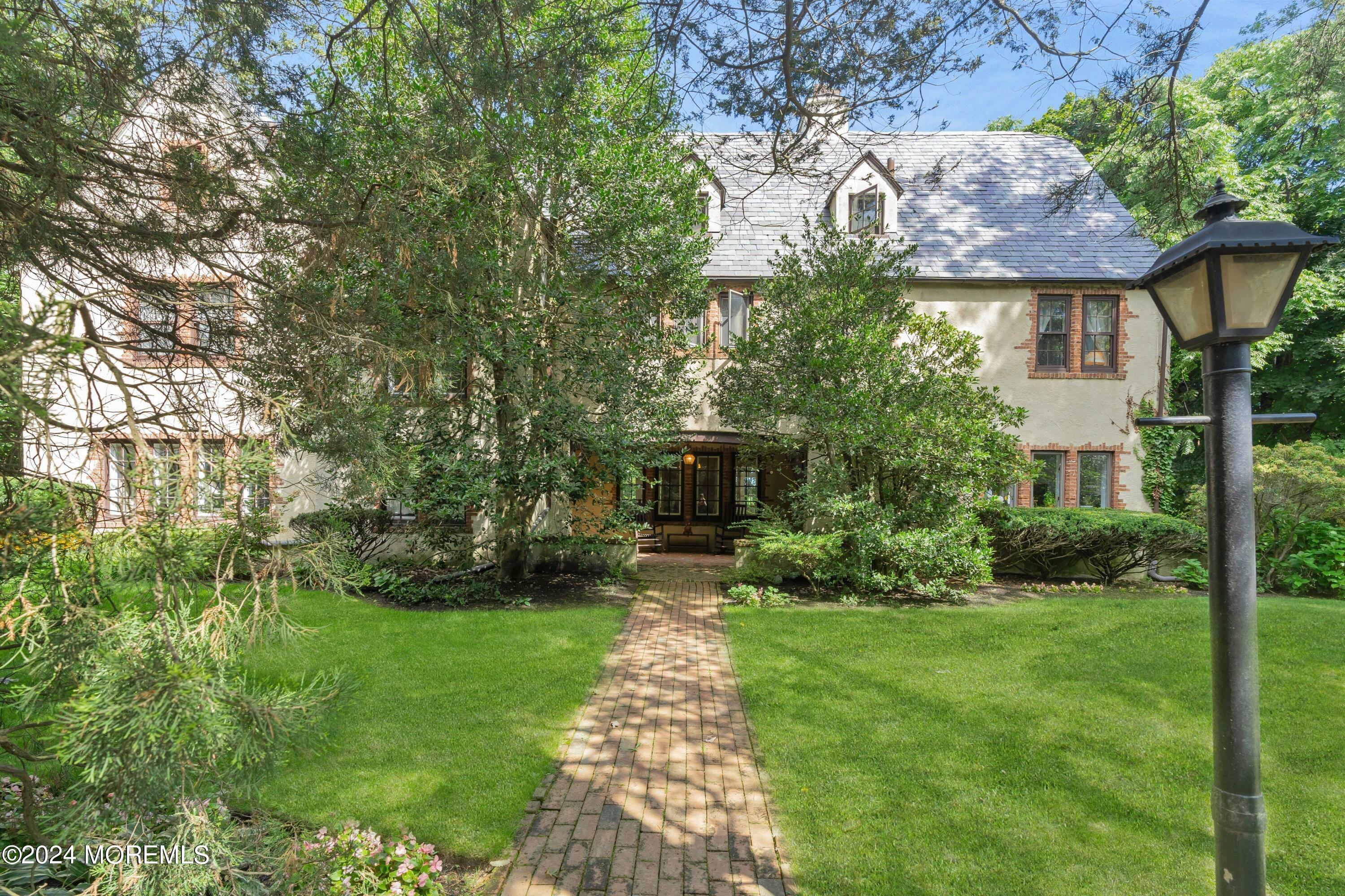 Property Photo:  13 Serpentine Drive  NJ 07748 