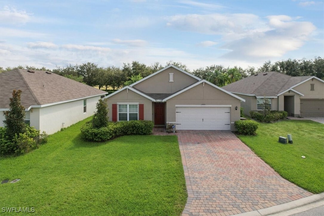 Property Photo:  10345 Silver Pond Lane  FL 33936 