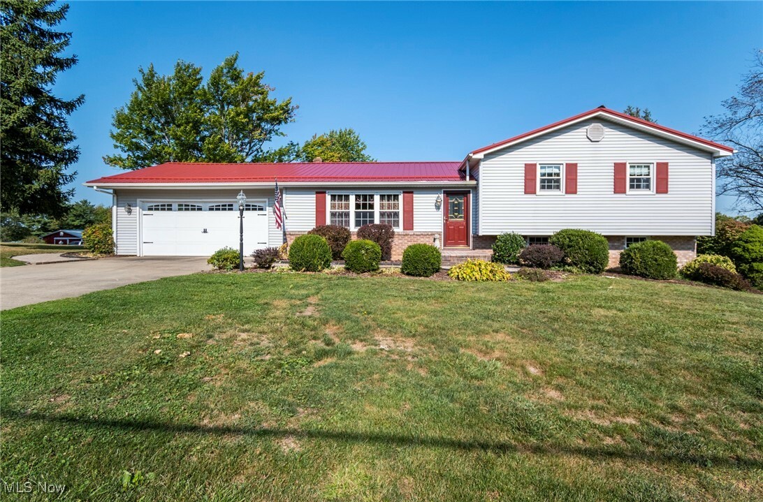 Property Photo: 39870 State Route 517 OH 44432