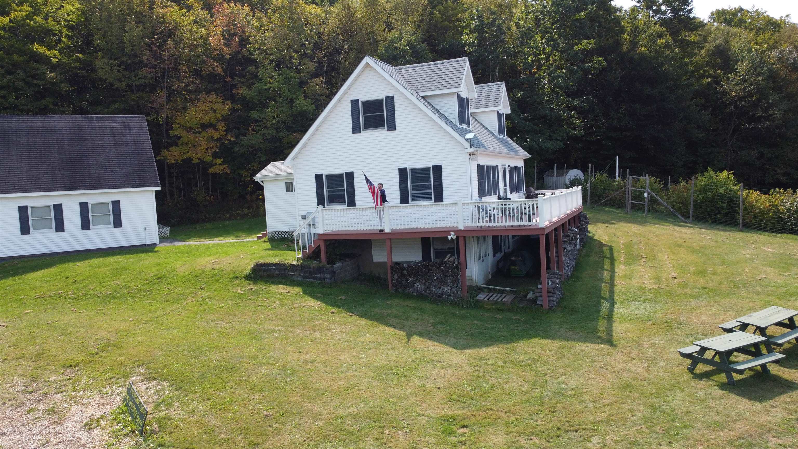 Property Photo:  2557 Spaulding Road  VT 05819 