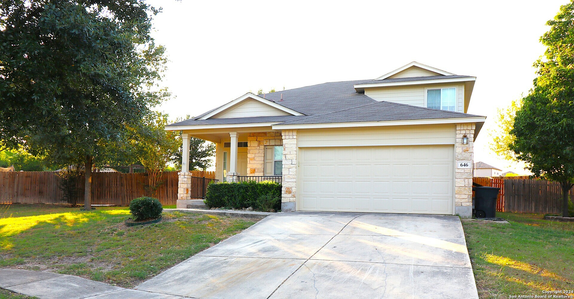 Property Photo:  646 Calhoun Dr  TX 78130 