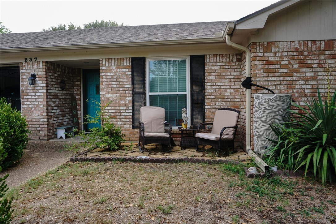 Property Photo:  237 Westhill Drive  TX 76643 