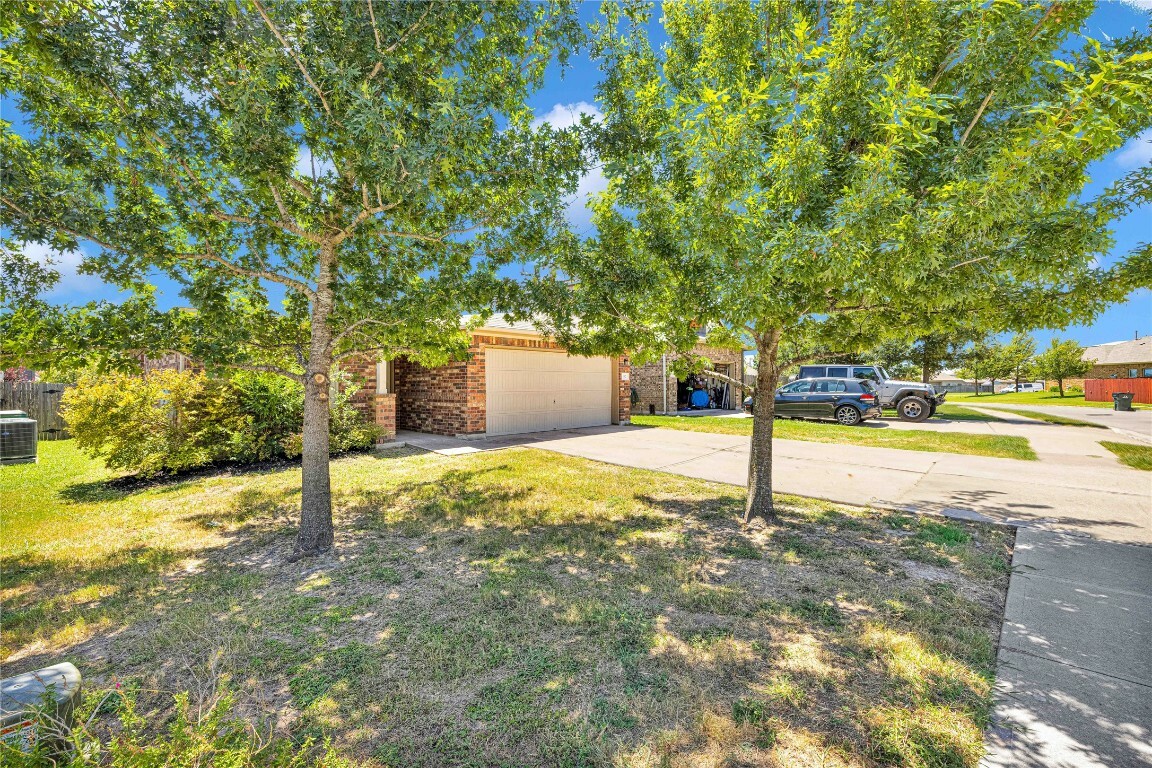 Property Photo:  152 Vermilion Marble Trail  TX 78610 