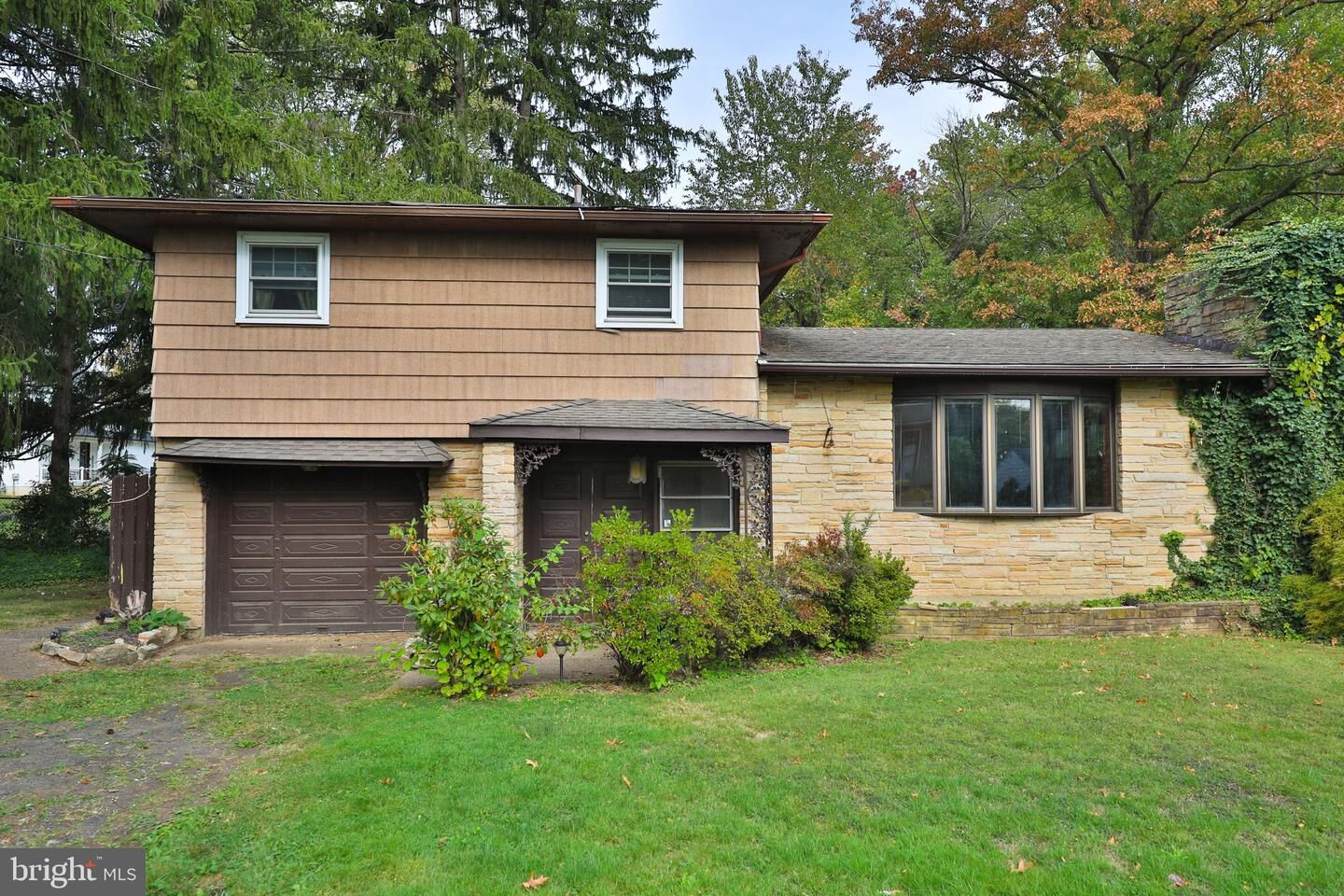 Property Photo: 1122 Westmont Avenue PA 19001