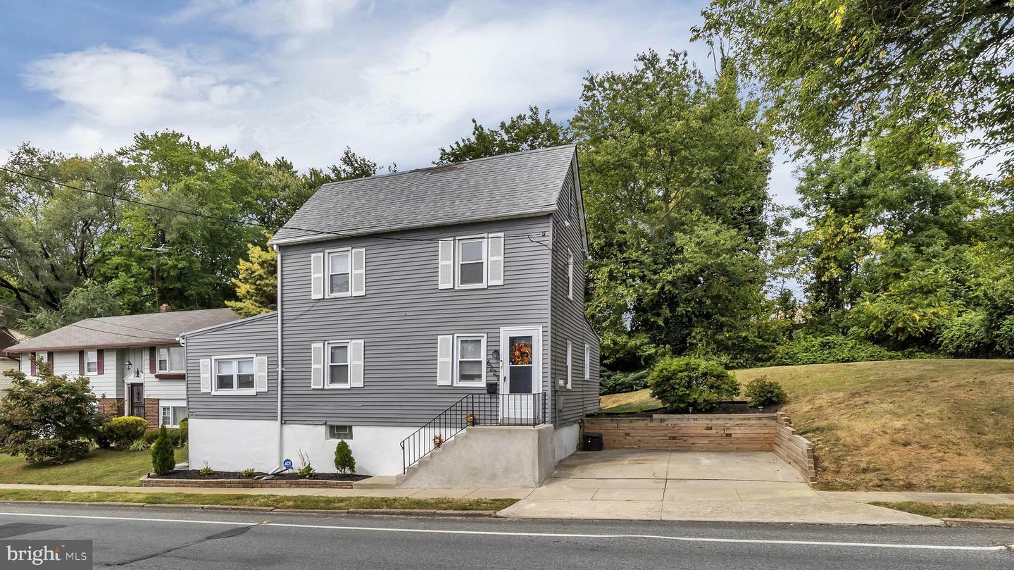 Property Photo:  6229 Clayton Avenue  NJ 08109 