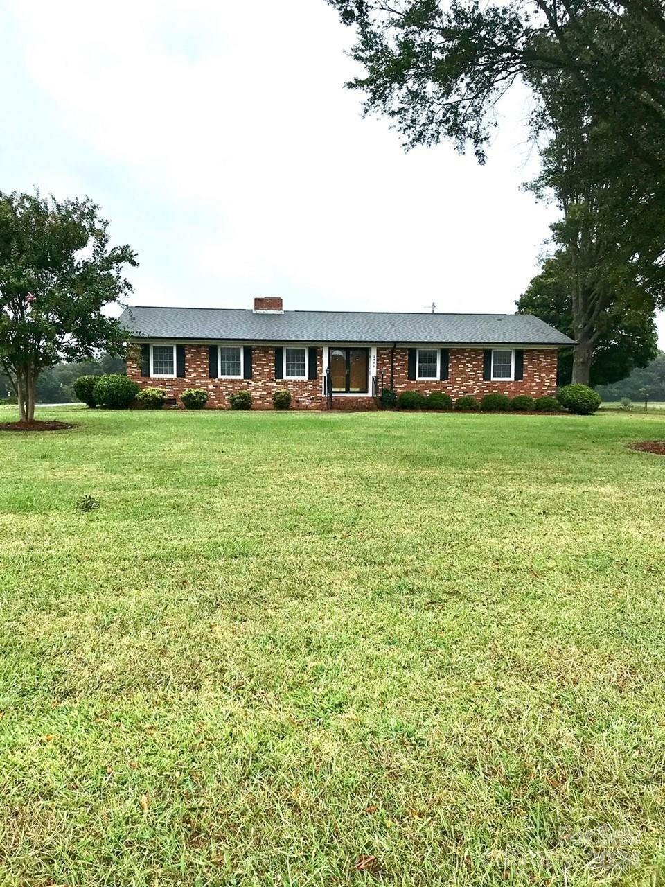 Property Photo:  2406 Faulks Church Road  NC 28174 