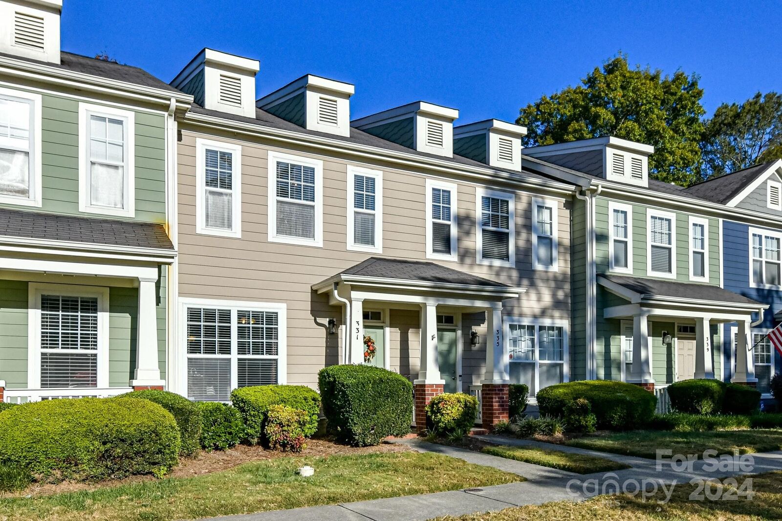 Property Photo: 331 Hurston Circle NC 28208