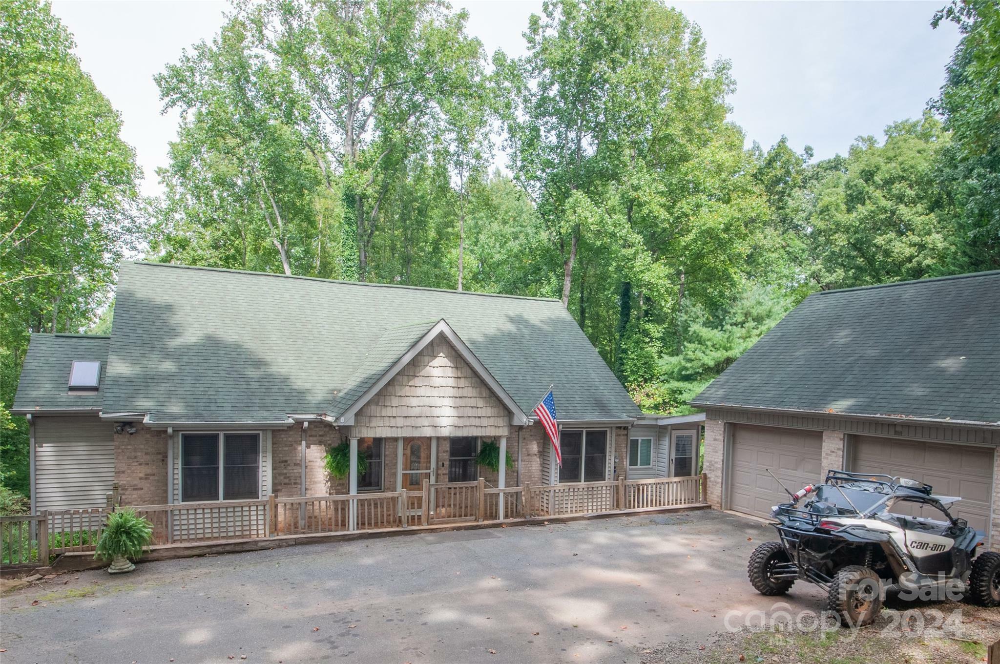 Property Photo:  506 Island Ford Road  NC 28625 