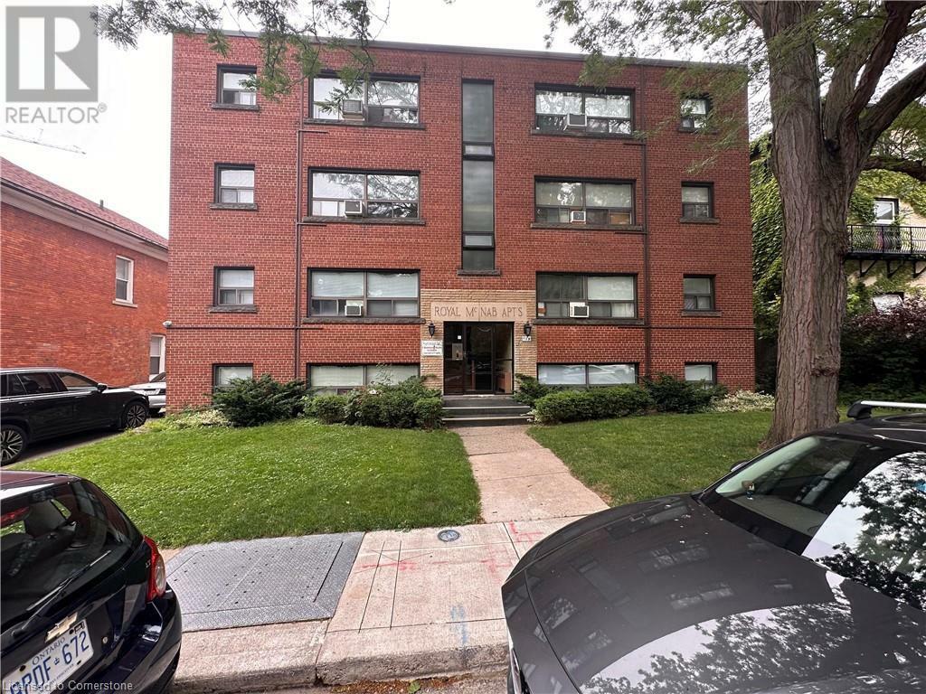 Photo de la propriété:  119 Macnab Street South  ON L8P 3C2 