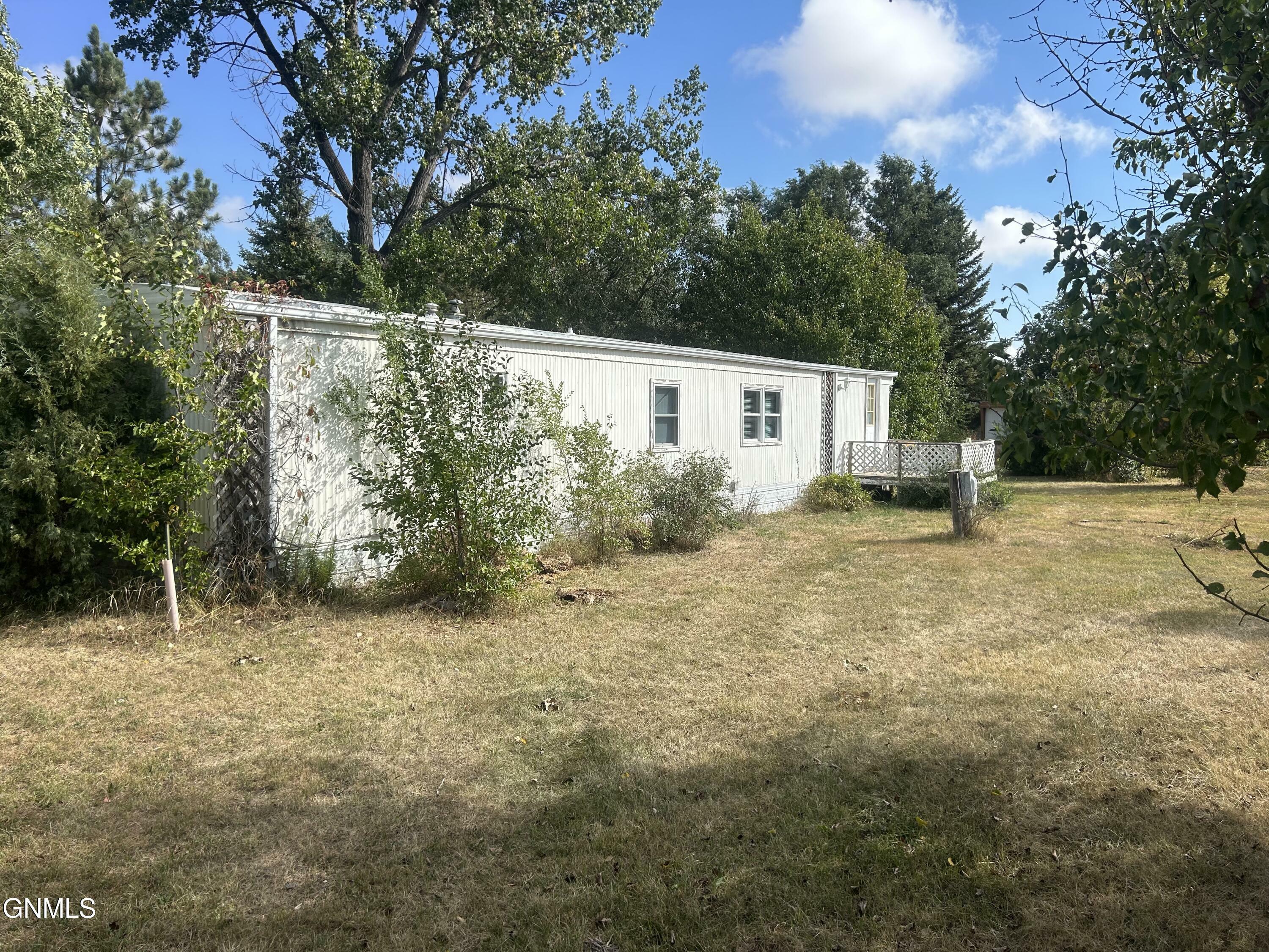 Property Photo:  109 1st Street W  ND 58620 