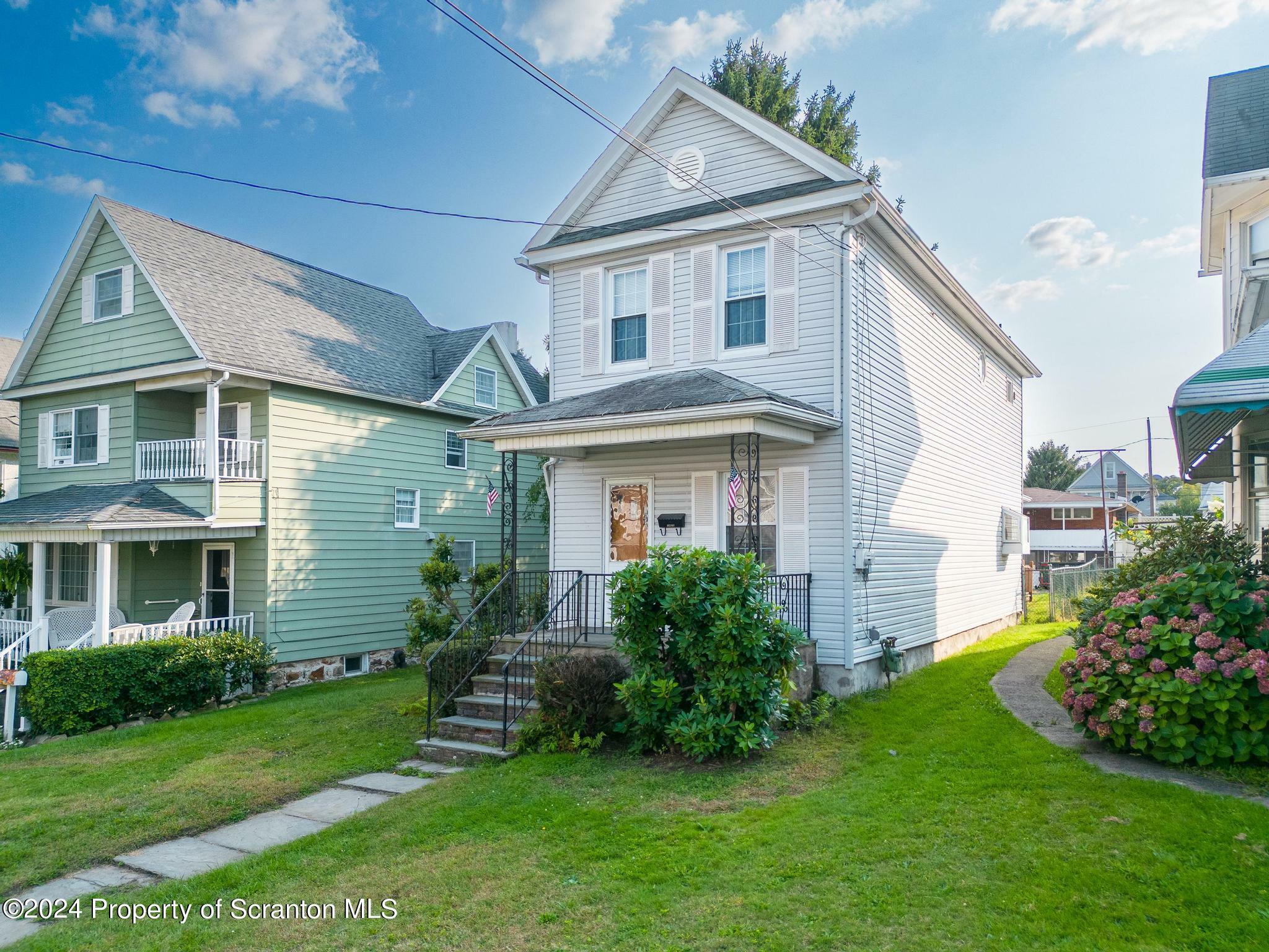 Property Photo:  1425 Bulwer Street  PA 18504 