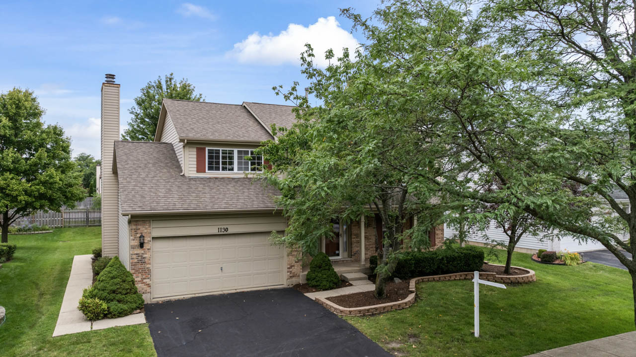 Property Photo:  1130 Chetwood Drive  IL 60188 