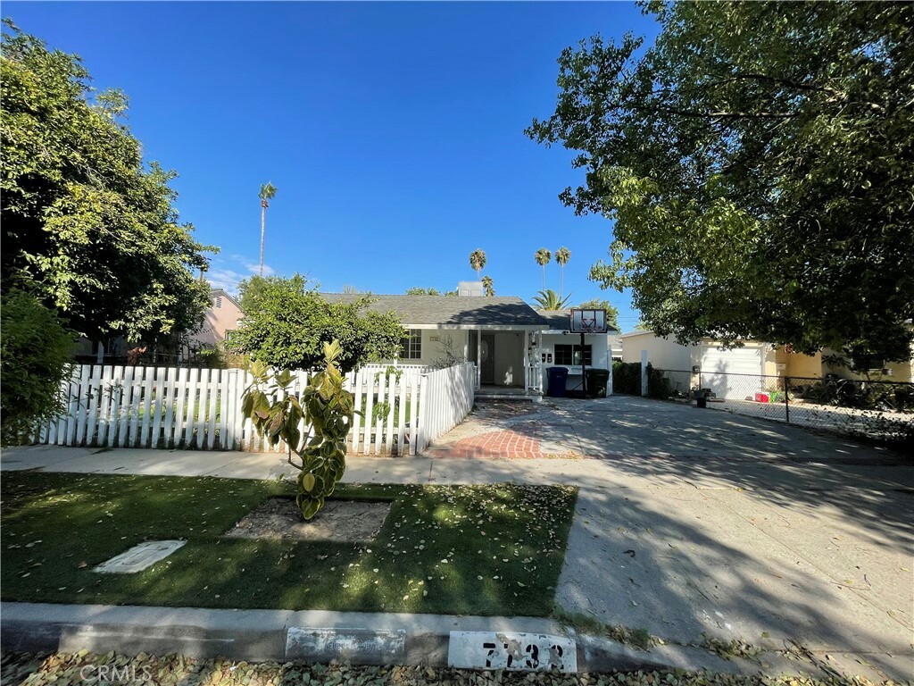 Property Photo:  7732 Chimineas Avenue  CA 91335 