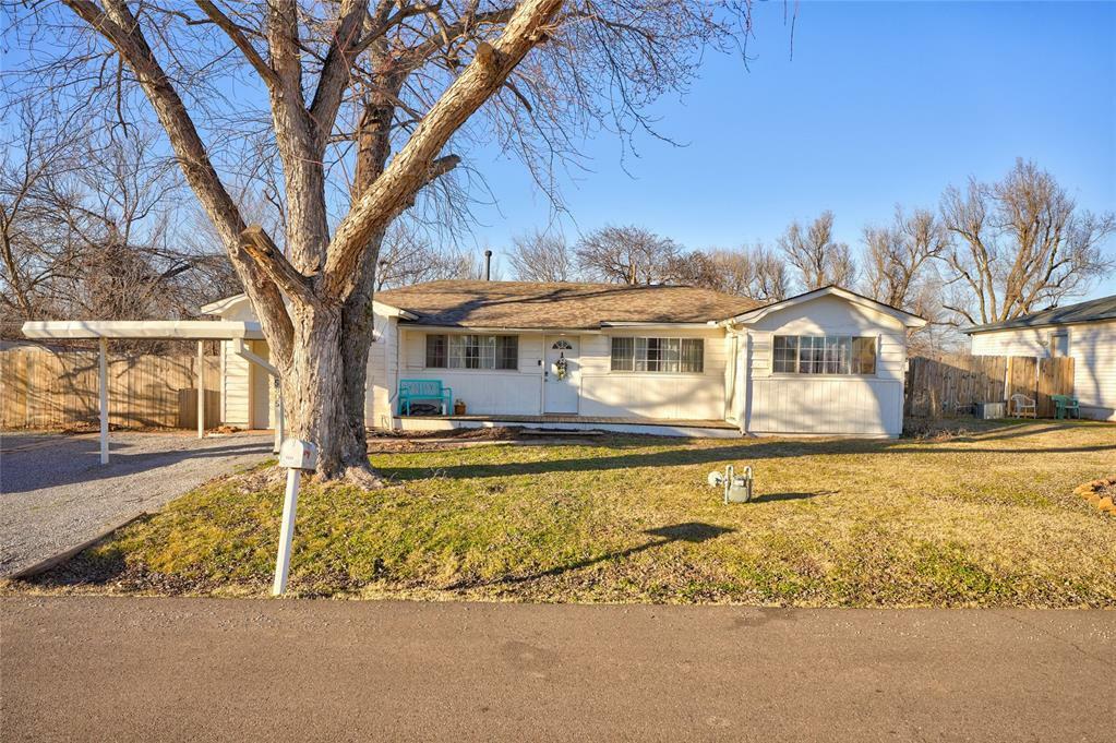 Property Photo:  5805 SE 8th Street  OK 73110 