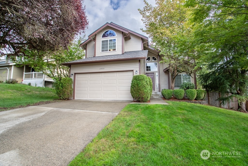 Property Photo:  13715 SE 274th  WA 98042 