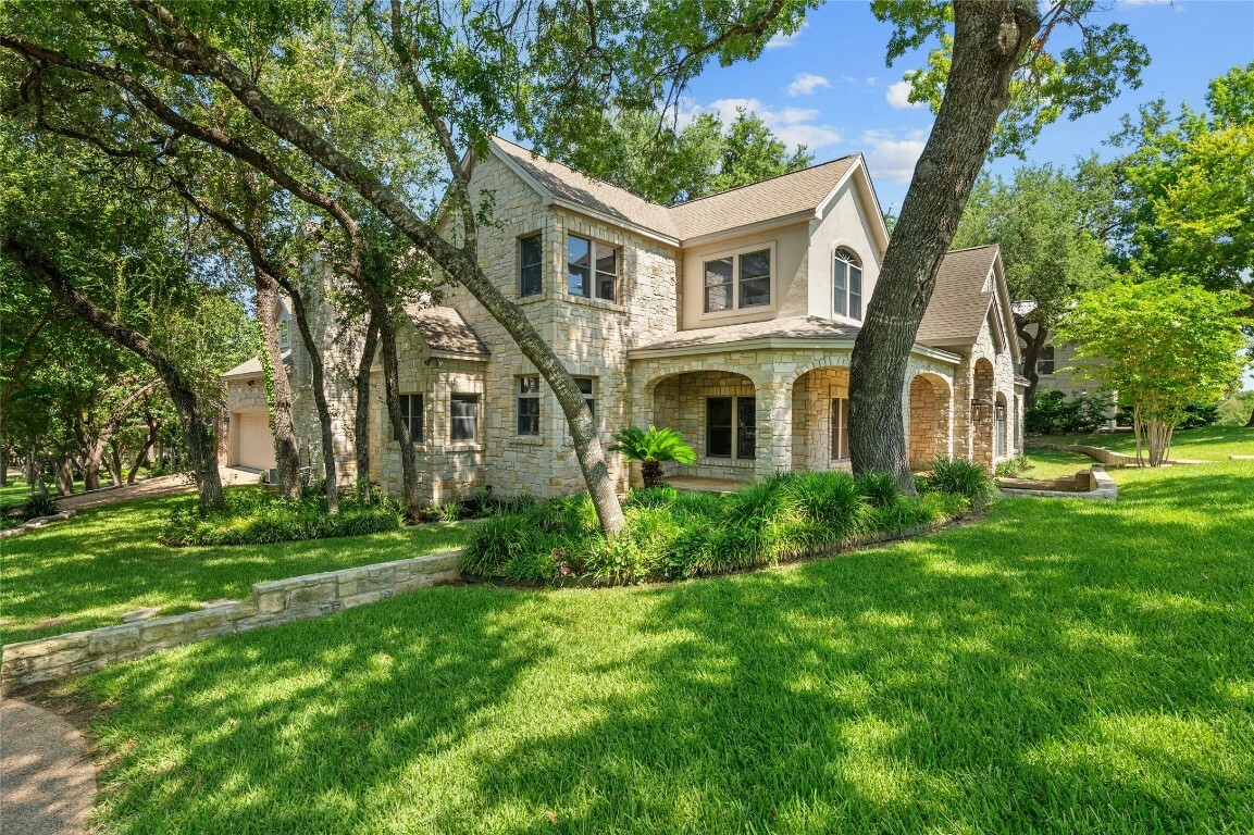 Property Photo:  2928 Chatelaine Drive  TX 78746 