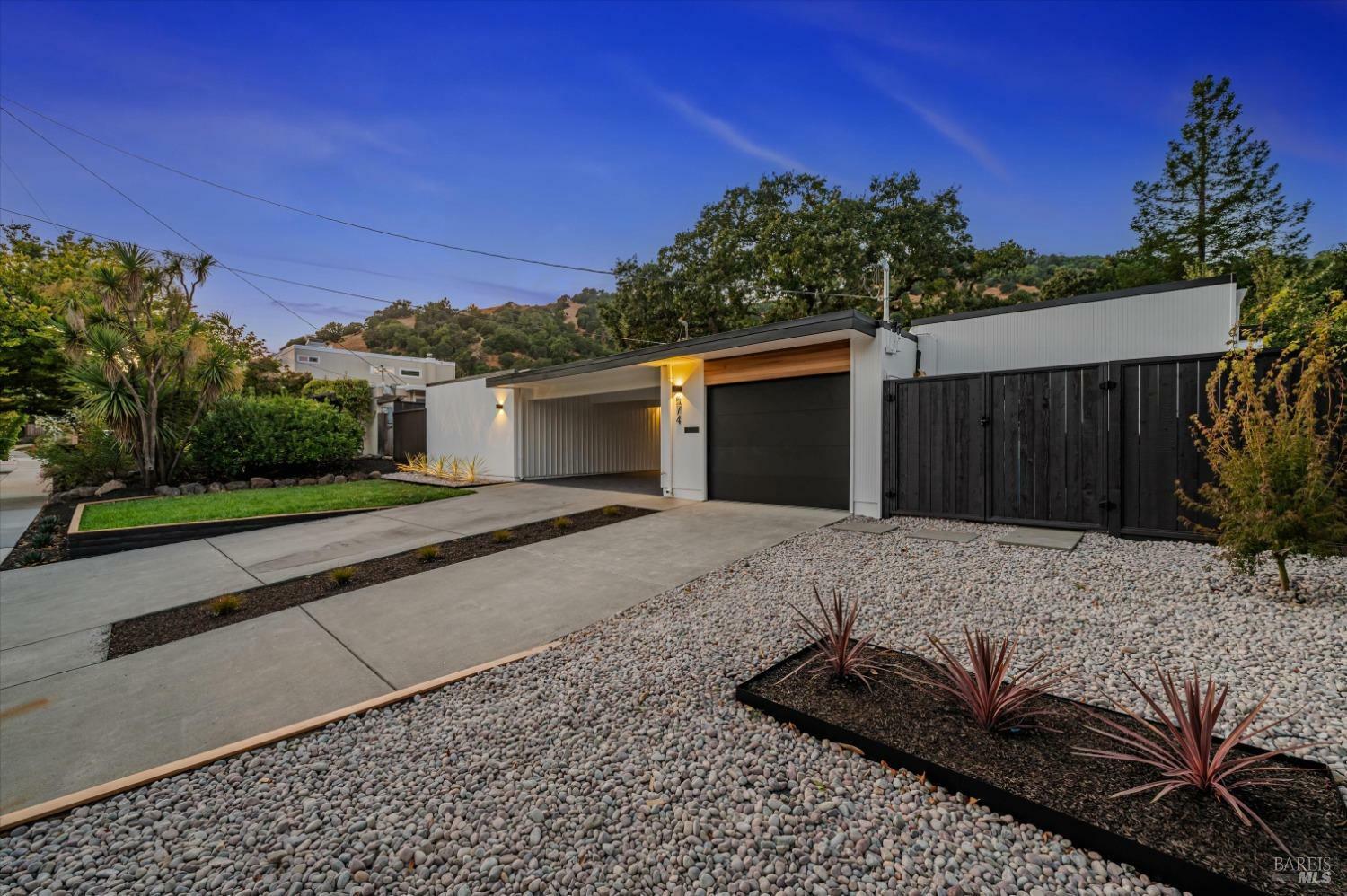 Property Photo:  574 Idylberry Road  CA 94903 