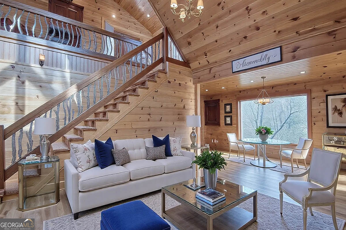 Property Photo:  112 N Hiawatha Trail  GA 30513 