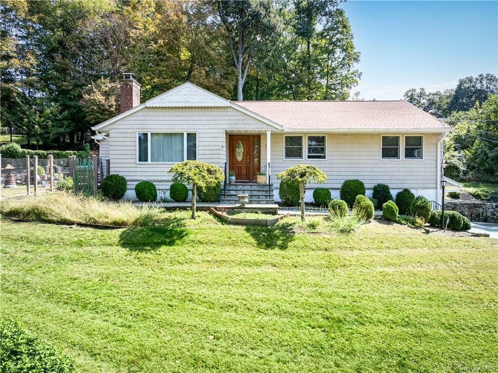 Property Photo:  45 Stonehouse Road  NY 10589 