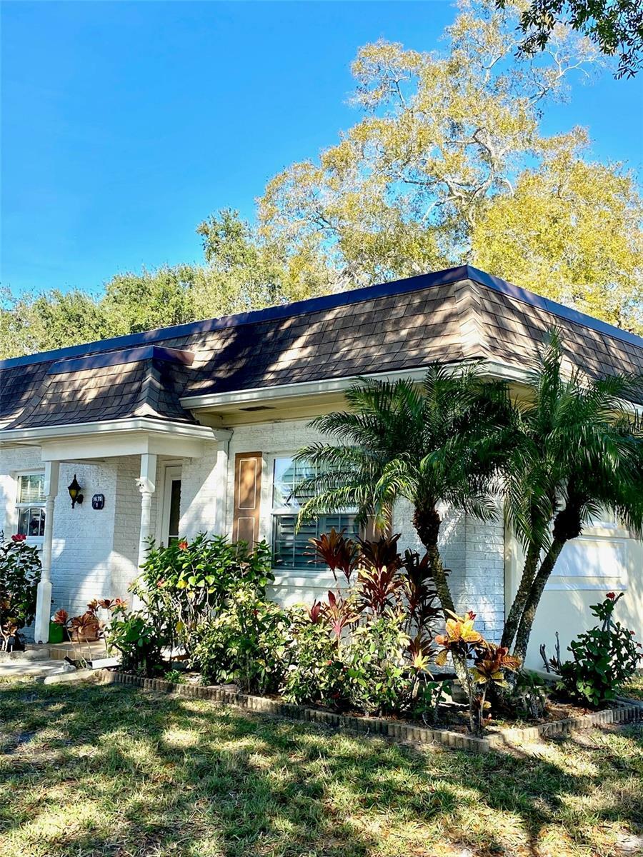 Property Photo:  1670 S Lake Avenue 1  FL 33756 