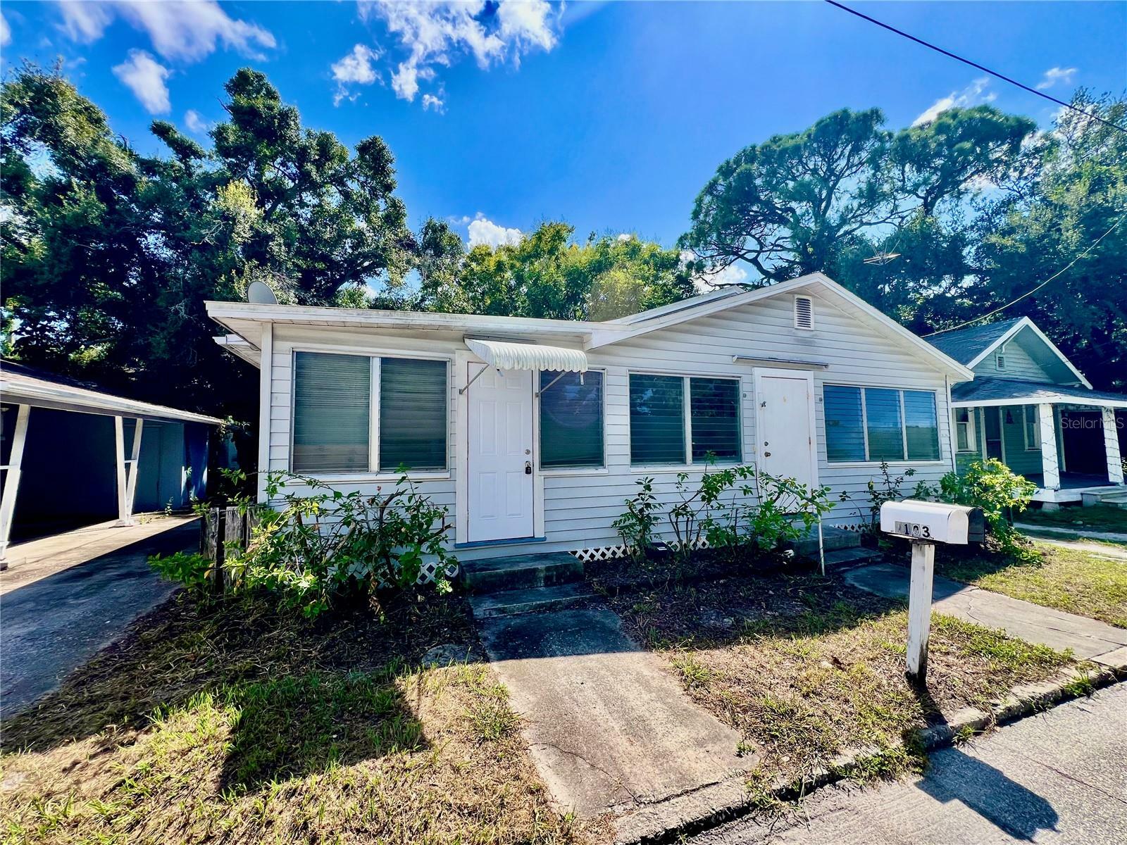 Property Photo:  1103 7th Street W  FL 34221 