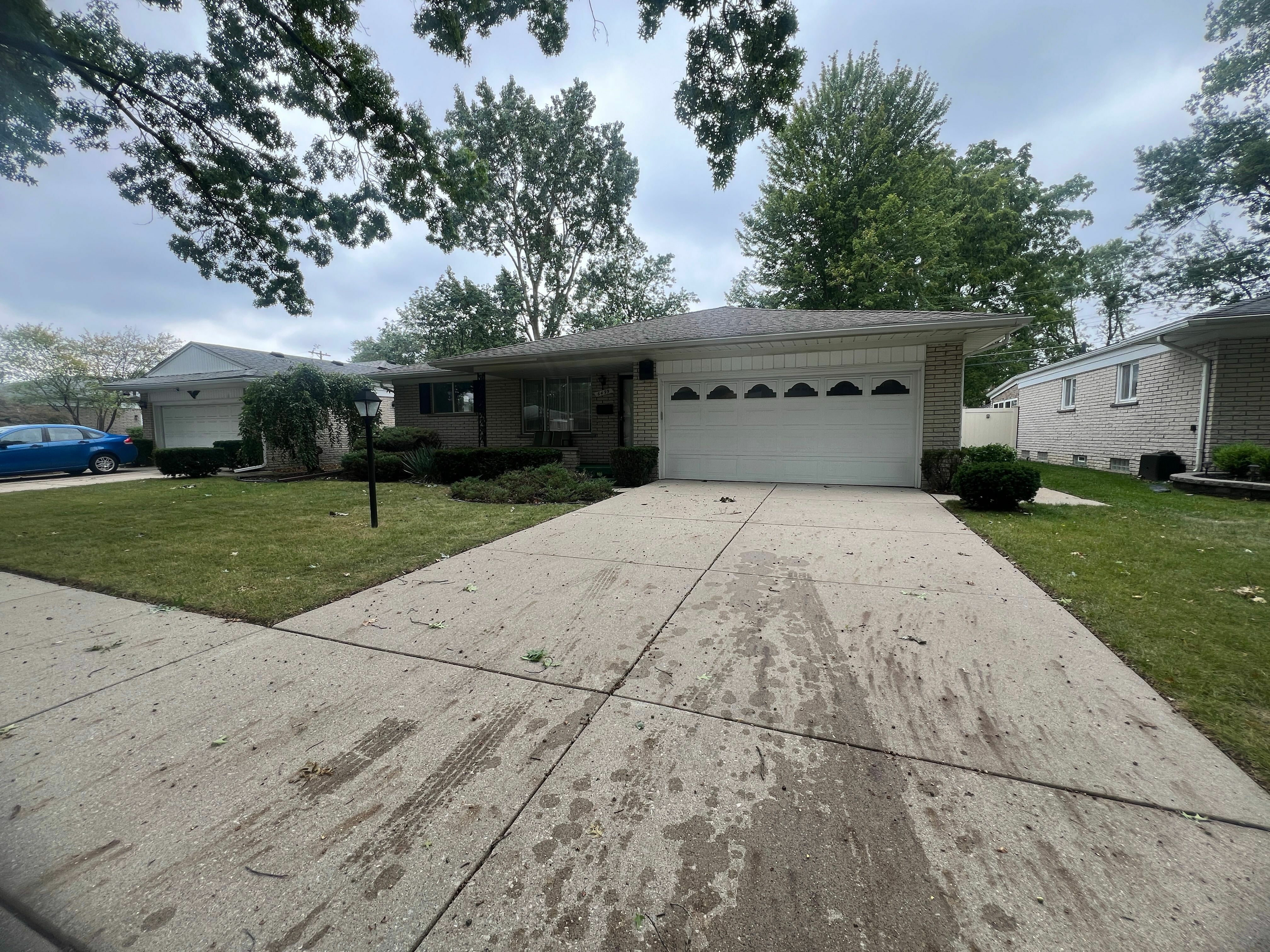 Property Photo:  6499 Cambridge Street  MI 48127 1801 