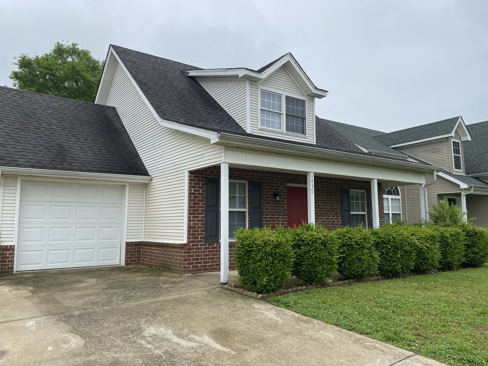 Property Photo:  1437 Westview Drive  TN 37128 