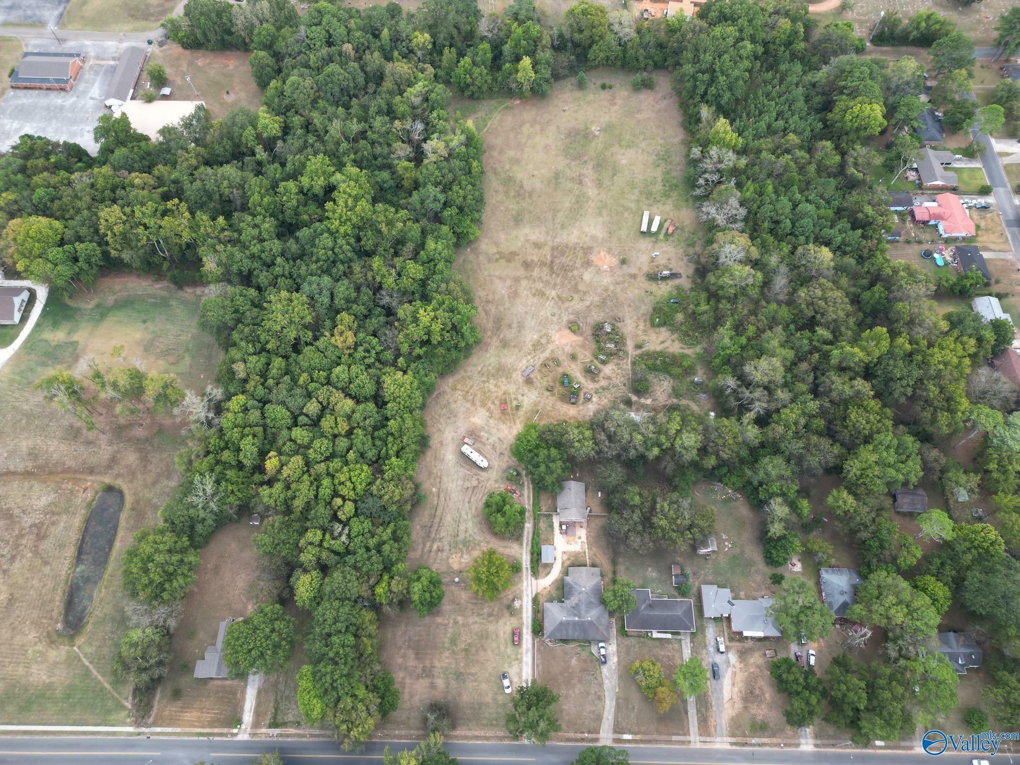 Property Photo:  602 2nd Street SW  AL 35601 