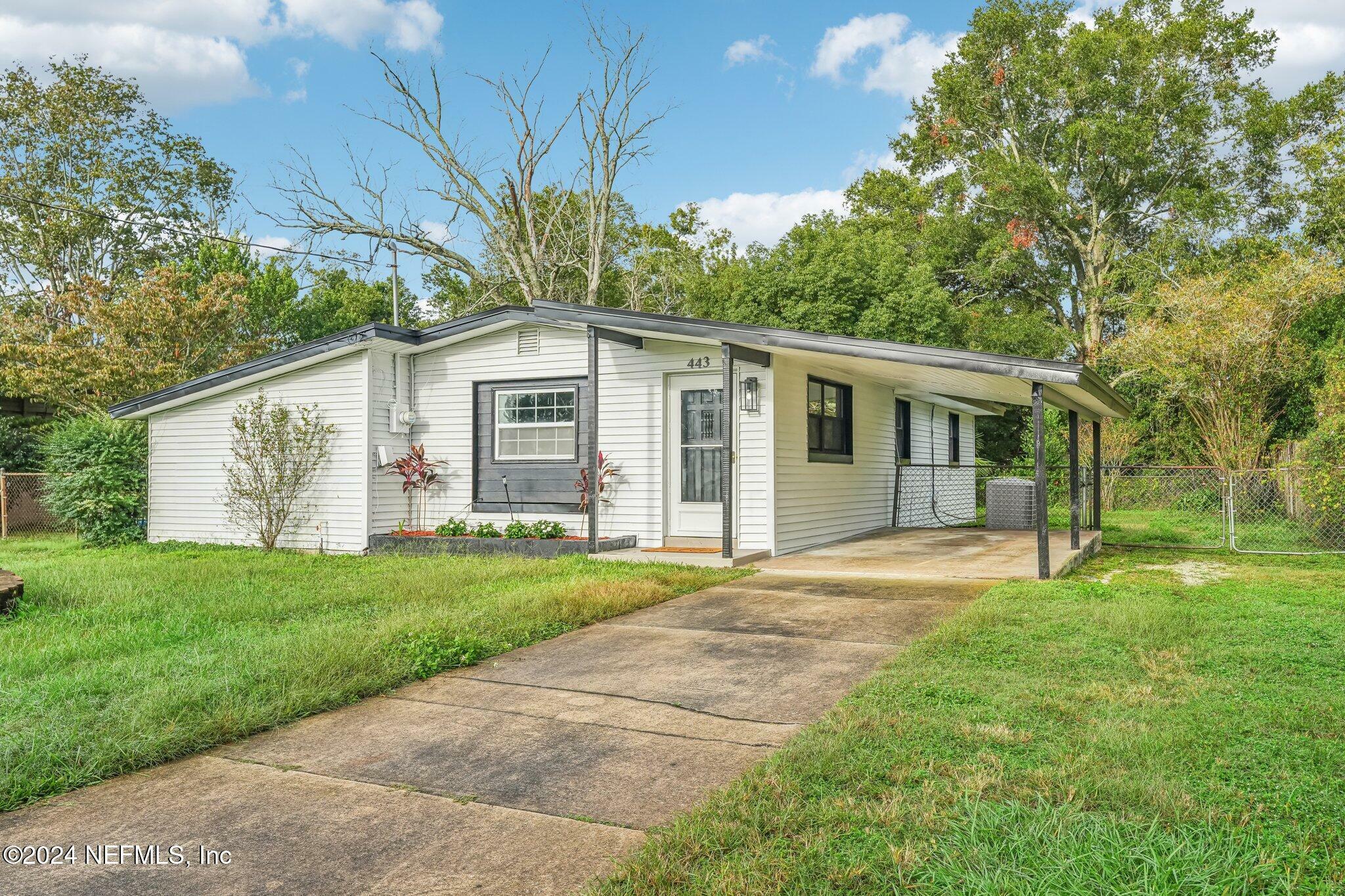 Property Photo:  443 W Clermont Drive  FL 32073 