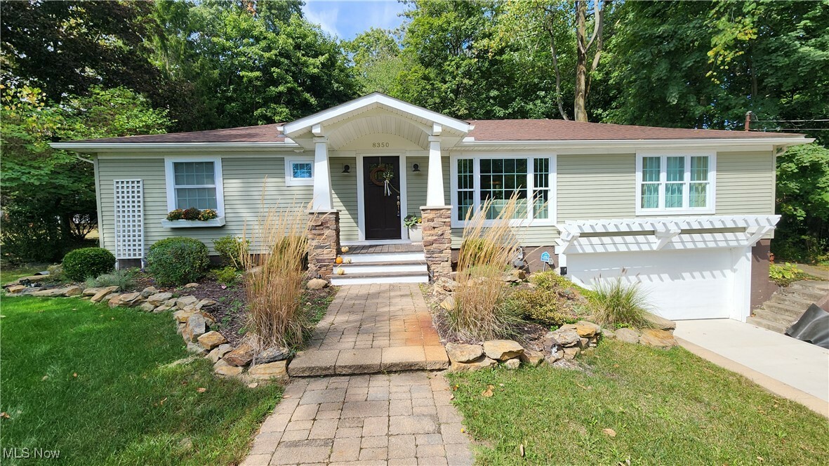 Property Photo:  8350 Usher Road  OH 44138 