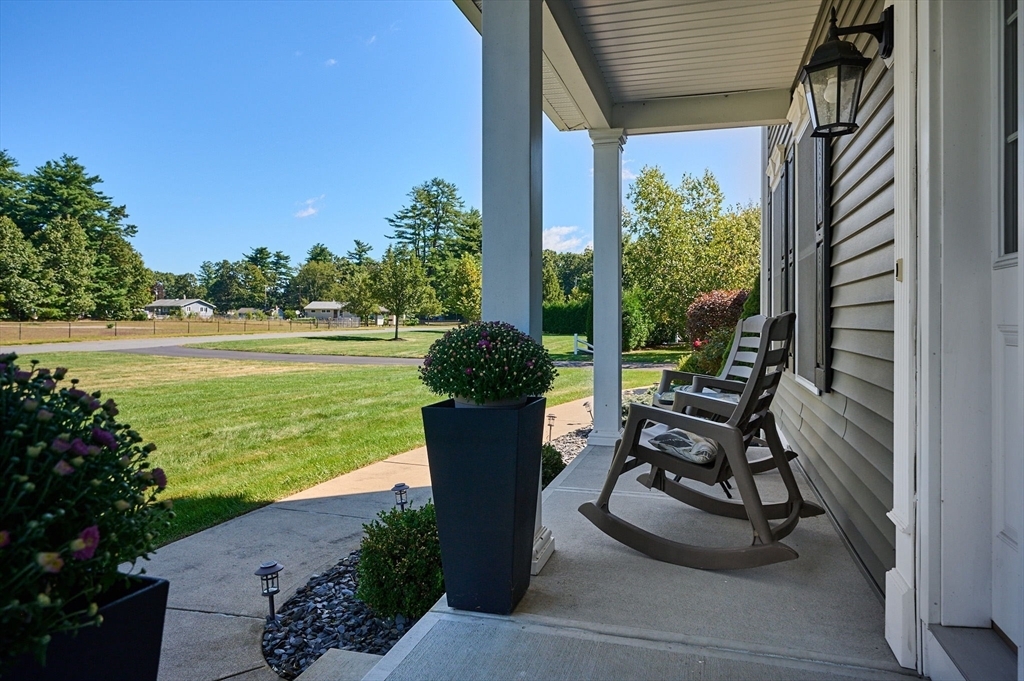 Property Photo:  5 Bissonnette Circle  MA 01073 