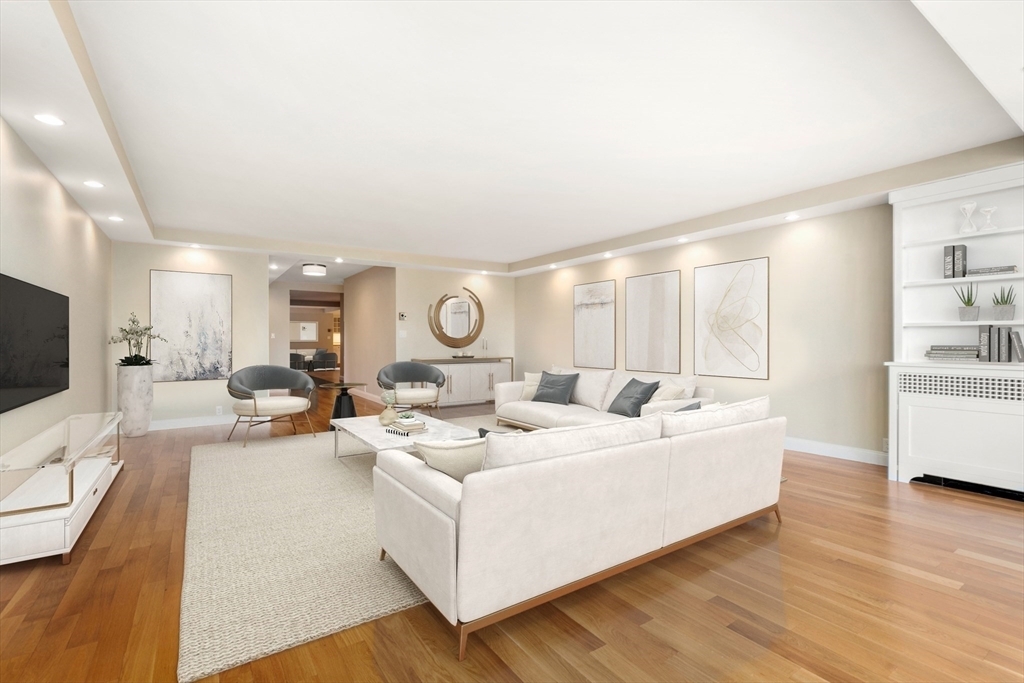 Property Photo:  180 Beacon Street 8G  MA 02116 