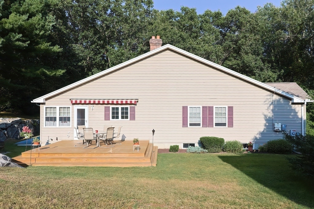 Property Photo:  10 Deerfield Cir  MA 01501 