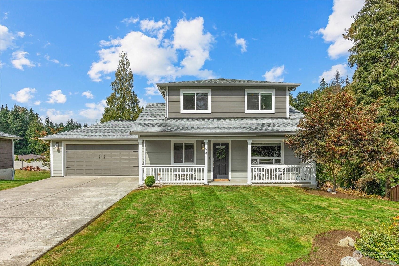 Property Photo:  17521  127th Street SE  WA 98290 