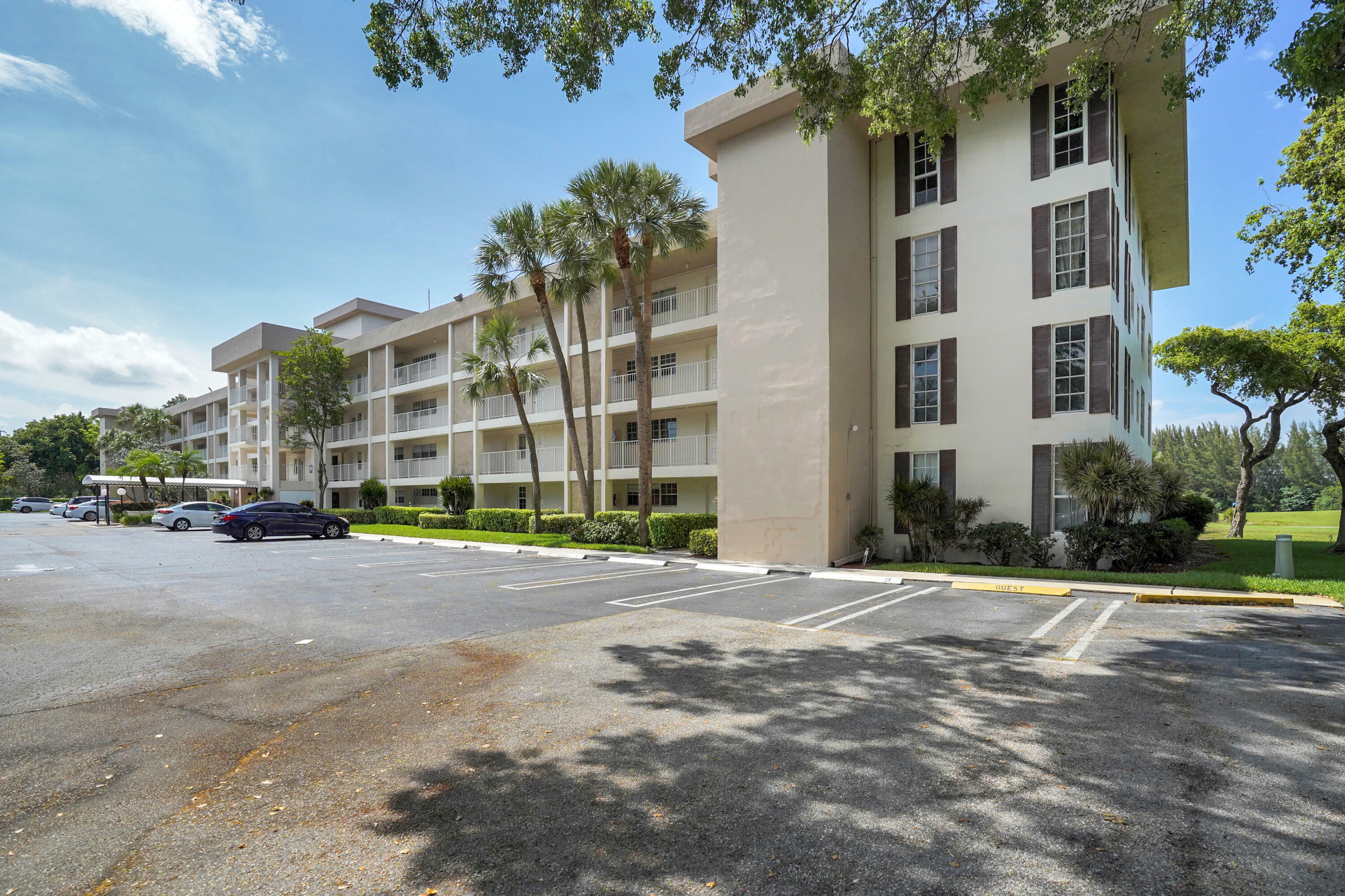 Property Photo:  3351 S Palm Aire Drive 104  FL 33069 