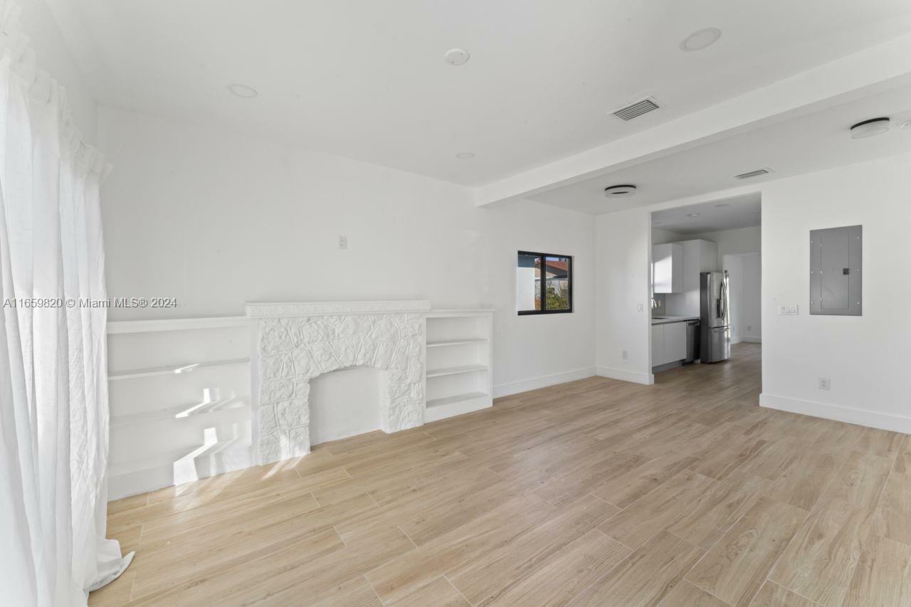 Property Photo:  2271 NW 3rd St  FL 33125 