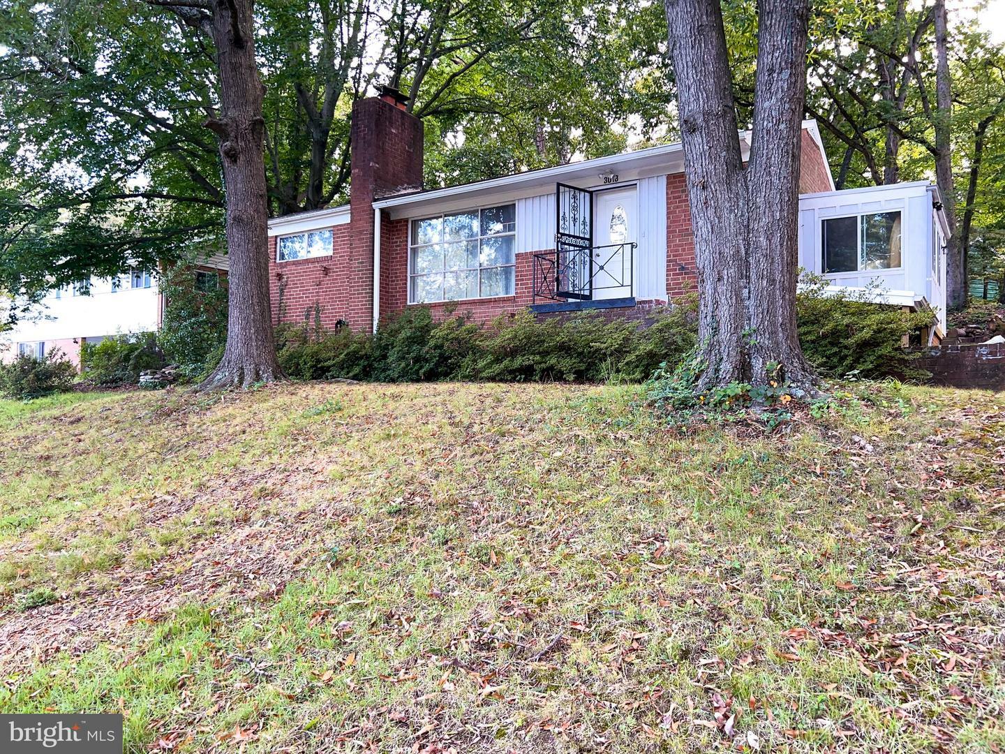 Property Photo:  3018 Parkway  MD 20785 