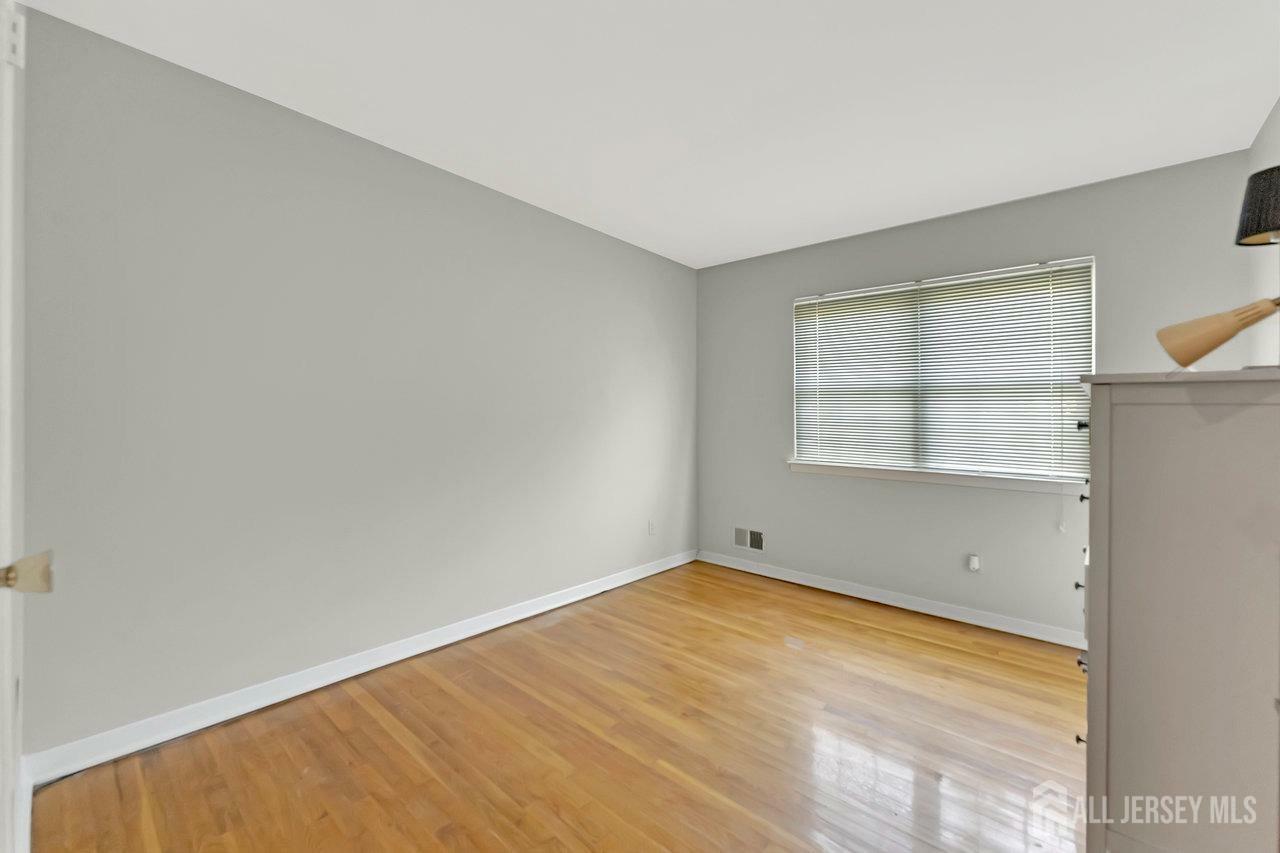 Property Photo:  309 Rector Street  NJ 08861 