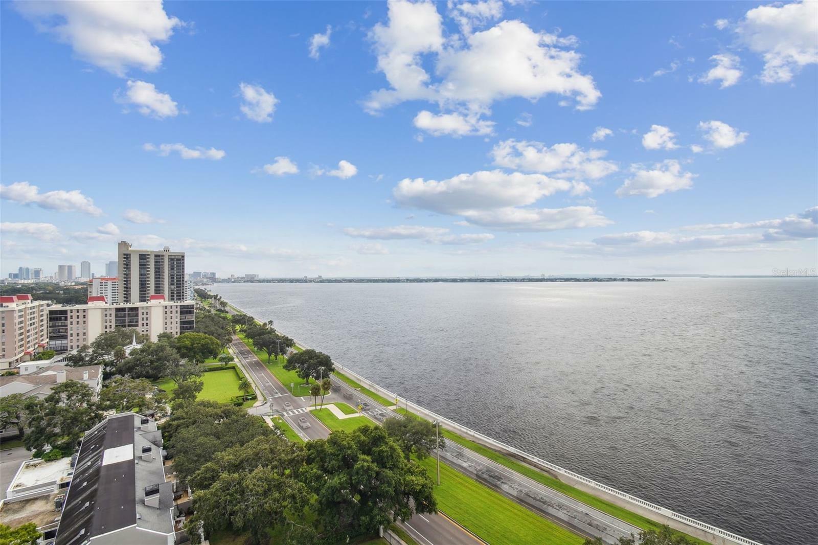 Property Photo:  2611 Bayshore Boulevard 1606  FL 33629 