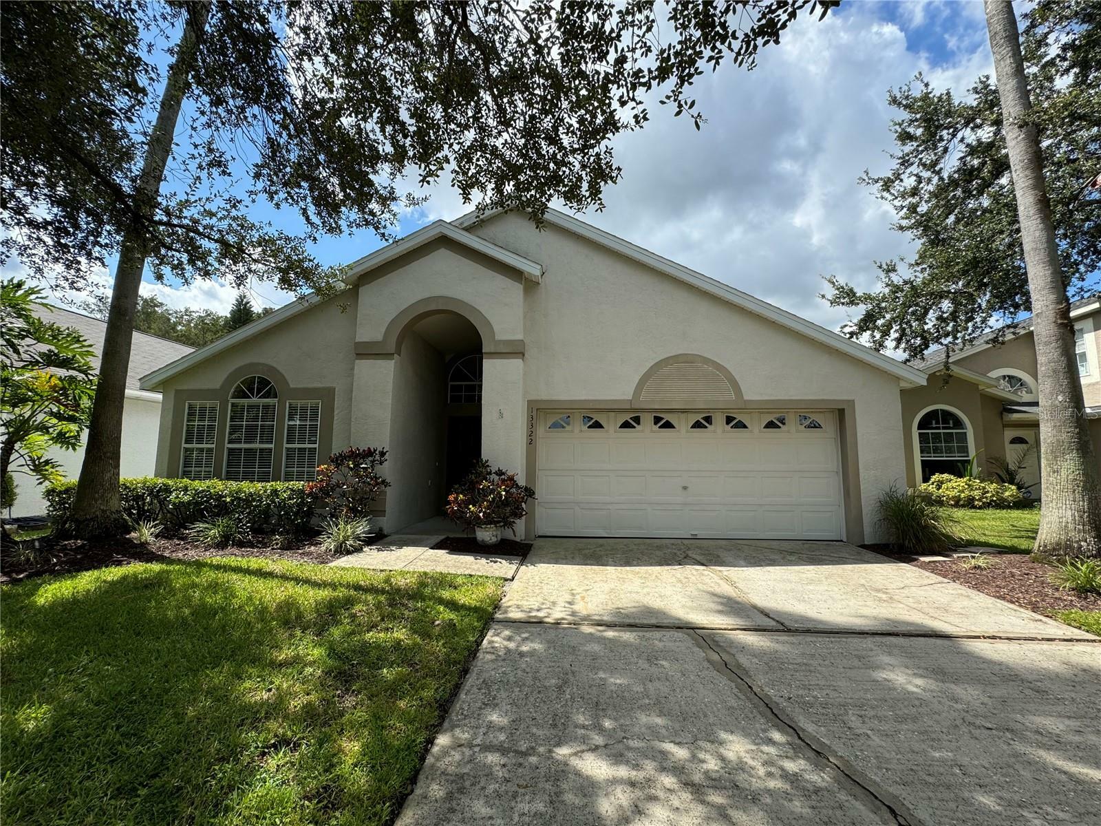 Property Photo:  13322 Heron Cove Drive  FL 32837 