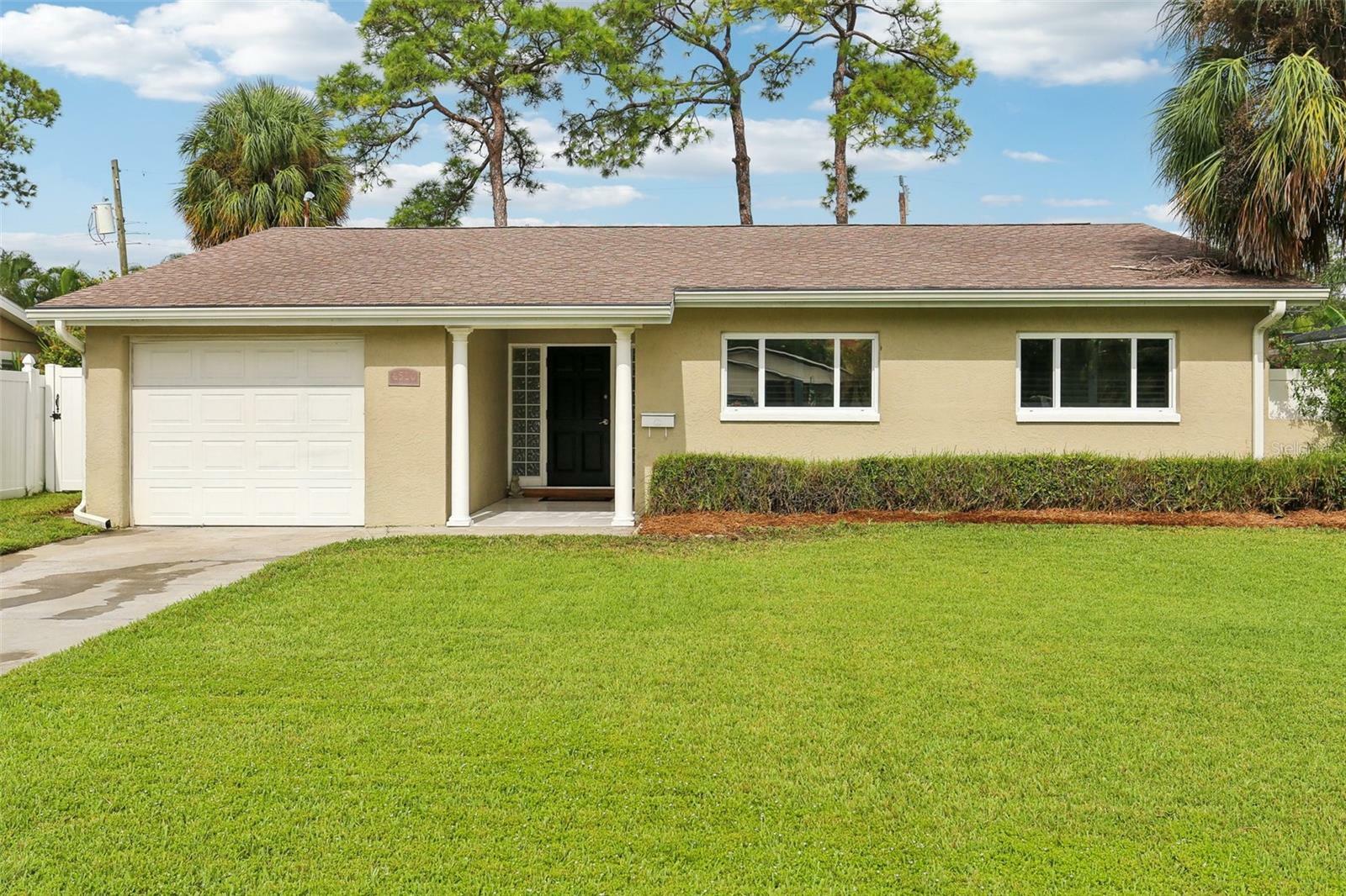 Property Photo:  4510 Helena Street NE  FL 33703 