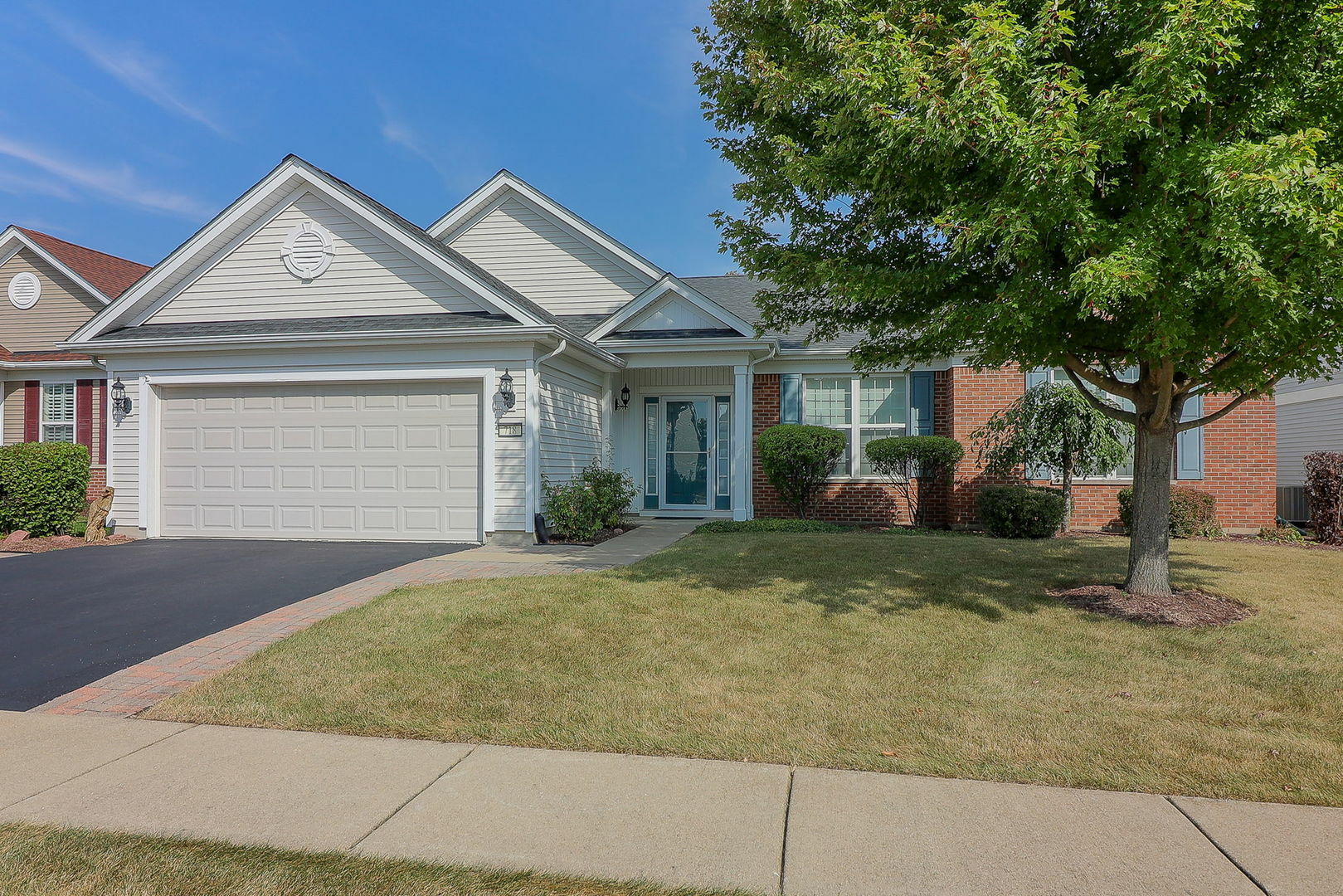 718 Glory Drive  Shorewood IL 60404 photo