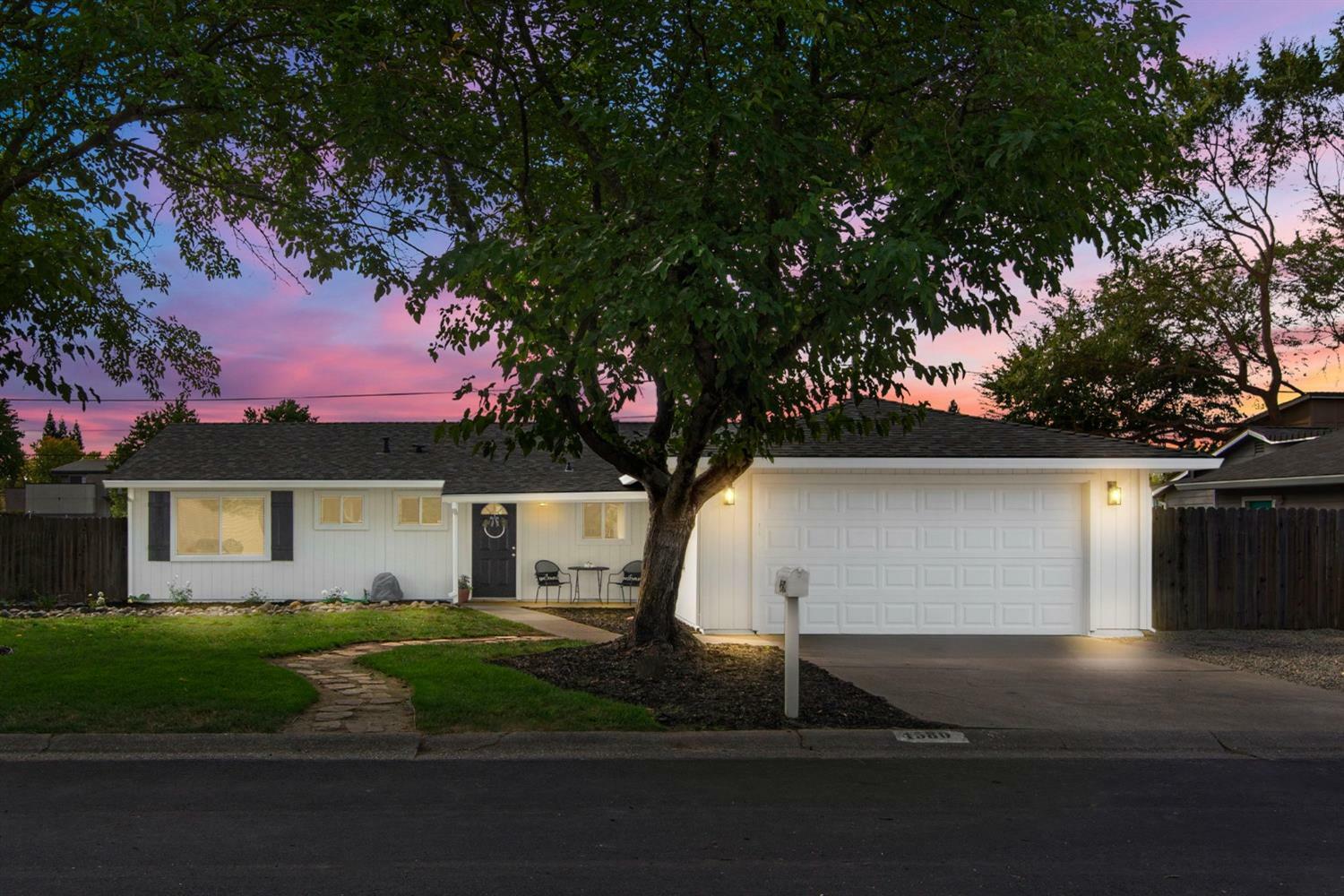 Property Photo:  4580 Northglen Street  CA 95746 