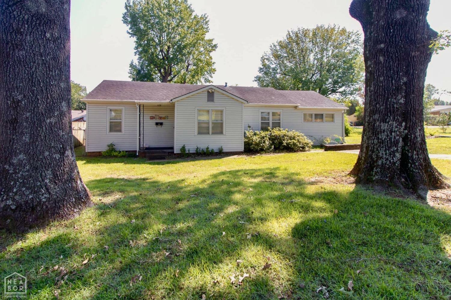 Property Photo:  2306 Glenwood Drive  AR 72401 