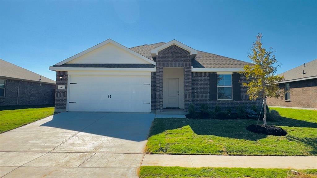 Property Photo:  317 Crestridge Drive N  TX 76033 