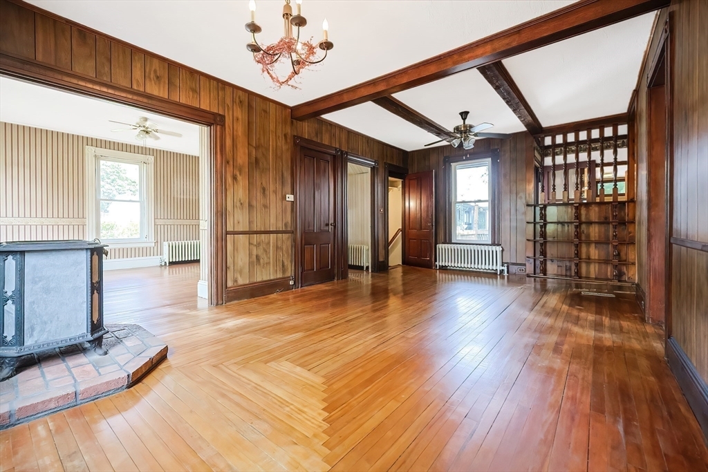 Property Photo:  4 Hartford Ave S  MA 01568 