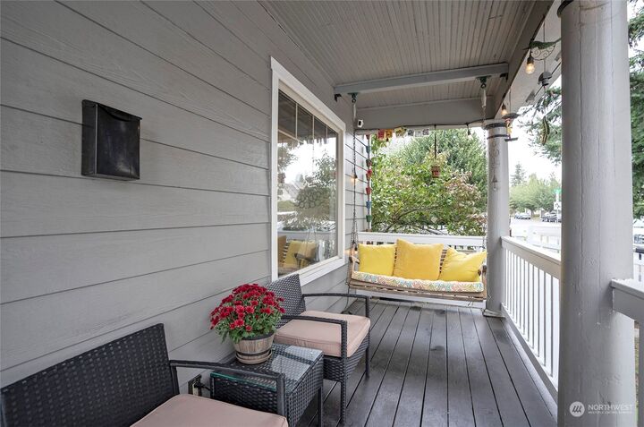 Property Photo:  615 S Cedar Street  WA 98405 