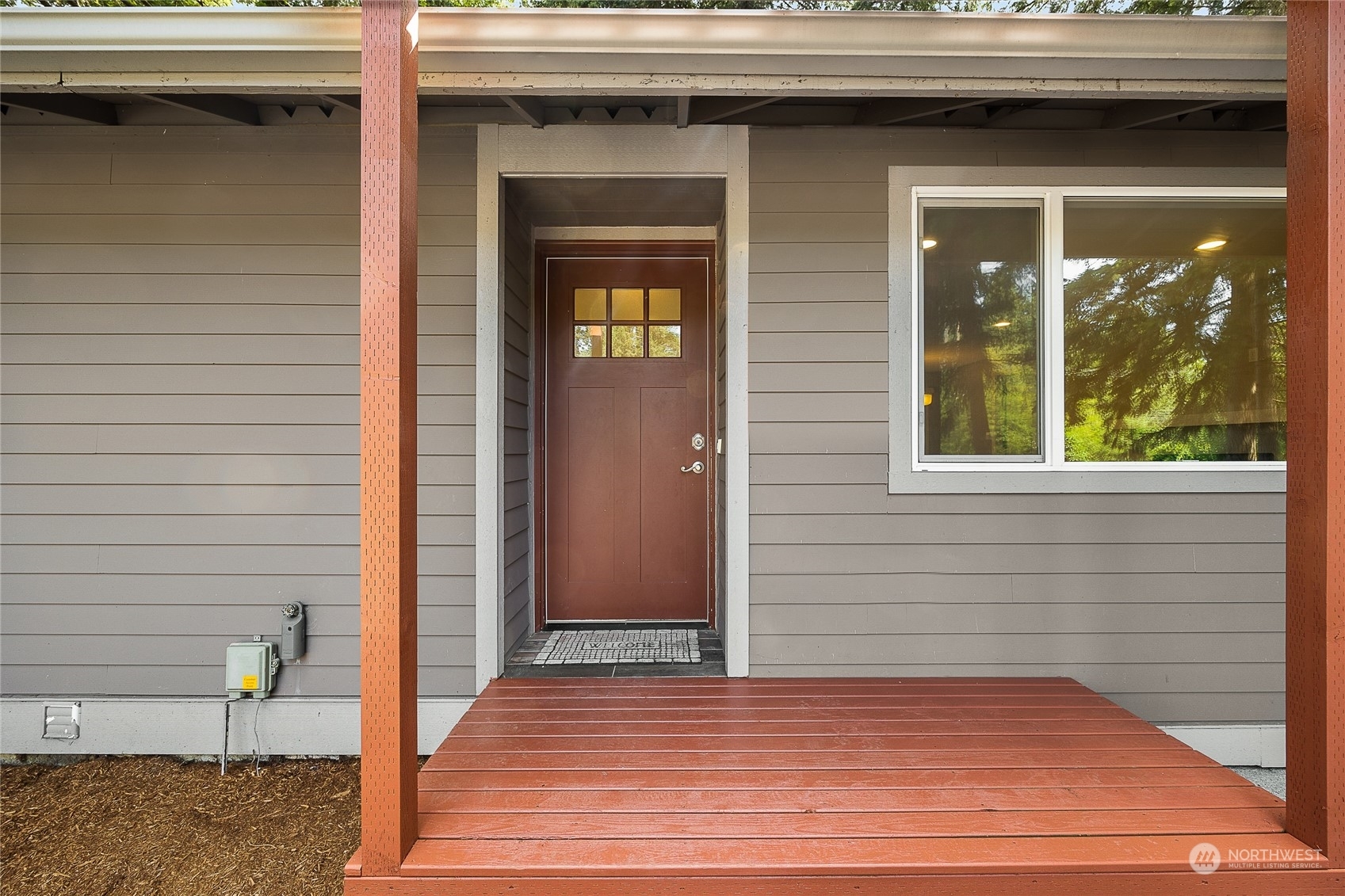 Property Photo:  9512 Edmonds Way  WA 98020 