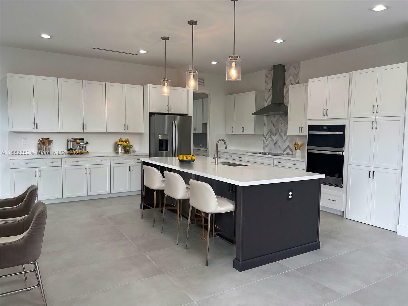 Property Photo: 24440 SW 209th Pl FL 33031