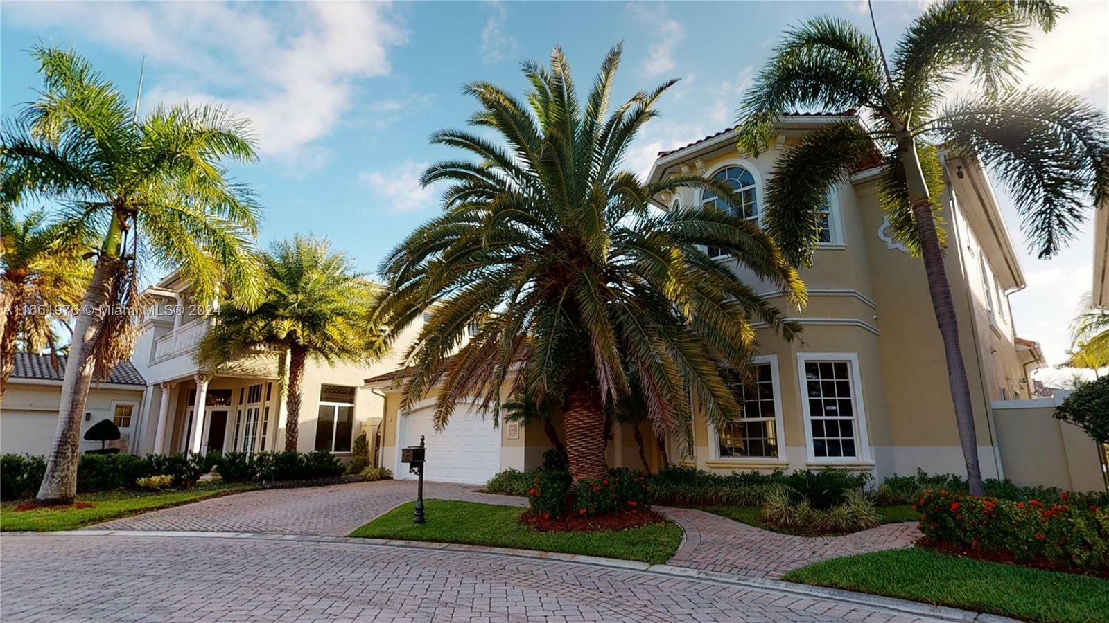 Property Photo: 1486 Commodore Way FL 33019